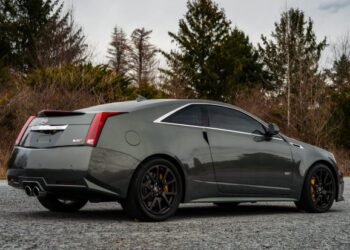 21k-Mile 2011 Cadillac CTS-V Coupe 6-Speed