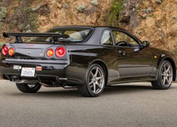 1999 Nissan Skyline GT-R at No Reserve