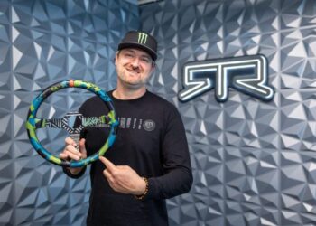 RTR Lab Experience w/Vaughn Gittin Jr. for 43 Institute at No Reserve