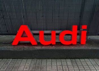 Illuminated Audi and Volkswagen Signs at No Reserve