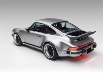 1991 Porsche 911 Classic Turbo by Singer