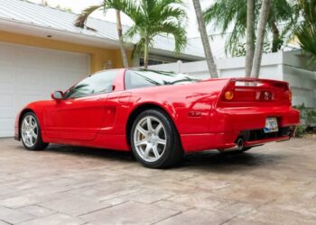 17k-Mile 2004 Acura NSX-T 6-Speed
