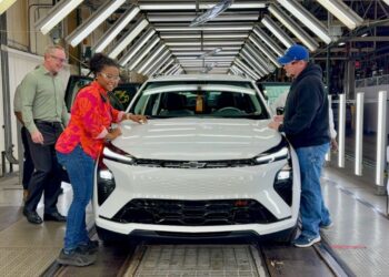 World’s Largest Battery Maker Says America Can’t Build EVs Without China