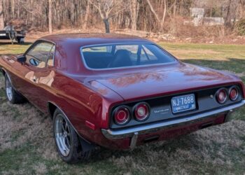 360-Powered 1974 Plymouth Barracuda 4-Speed