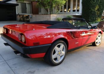 Euro 1985 Ferrari Mondial Quattrovalvole Cabriolet