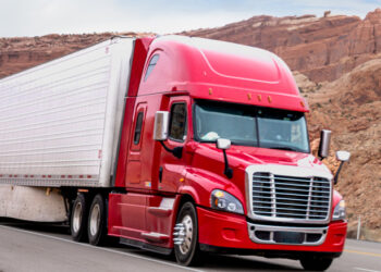 Class 6 Vs. Class 8 Semi Trucks: What Are The Differences Between Them?