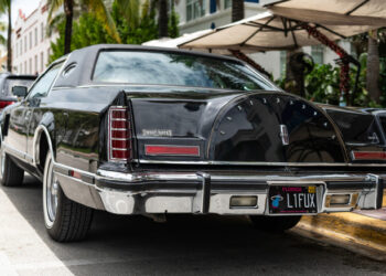 Why Automakers Turned Real Continental Kit Spare Tires Into An Unsatisfying Hump