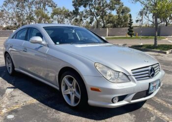 At $8,900, Is This 2008 Mercedes-Benz CLS 550 A Beautiful Bargain?