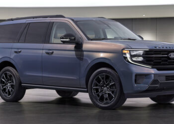 2027 Ford Expedition 30th Anniversary Appearance Package Is All Show With A Mustang Dark Horse Paint Job