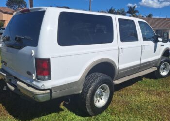2000 Ford Excursion Limited Power Stroke 4×4 Conversion at No Reserve