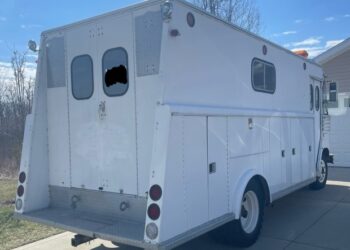 Lyncoach-Bodied 1966 Ford P-500 Step Van at No Reserve