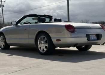 2004 Ford Thunderbird at No Reserve