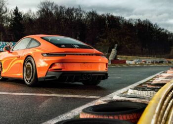 One-Off Porsche 911 S/T Revives a Forgotten Racing Legend