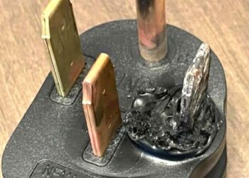 Porsche Argues Mobile Charger Lawsuit Makes No Sense