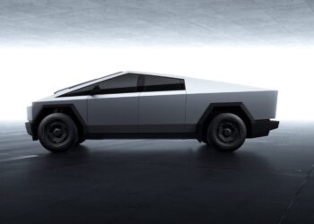 Elon Musk Says Tesla Is Making Something Cooler Than a Minivan