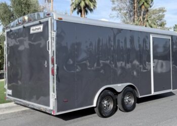 2006 Haulmark Transport Auto 18′ Trailer at No Reserve