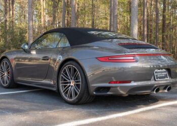 7k-Mile 2017 Porsche 911 Carrera 4S Cabriolet