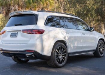 2025 Mercedes-Benz GLS580
