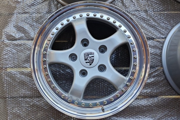 17×7.5″ & 17×9″ First Wheels for Porsche at No Reserve