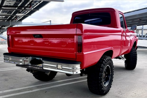 460-Powered 1963 Ford F-100 4×4