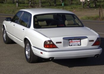 1996 Jaguar Vanden Plas at No Reserve