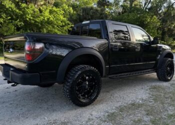 2011 Ford F-150 SVT Raptor SuperCrew