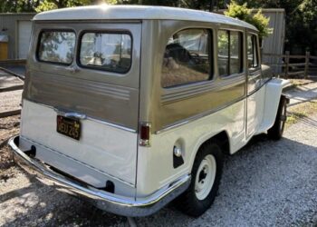 1960 Willys Jeep Station Wagon 4×4