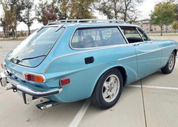 1972 Volvo 1800ES 4-Speed