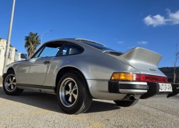 1974 Porsche 911 Carrera Coupe 5-Speed