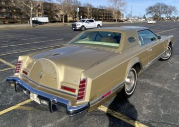 One-Owner, 15k-Mile 1979 Lincoln Continental Mark V