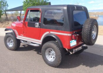 1986 Jeep CJ-7 Laredo 5-Speed at No Reserve