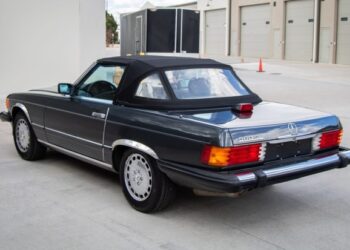 1986 Mercedes-Benz 560SL at No Reserve