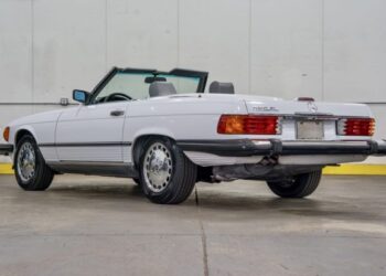 36k-Mile 1989 Mercedes-Benz 560SL at No Reserve