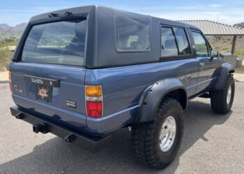 1989 Toyota 4Runner SR5 V6 4×4 5-Speed