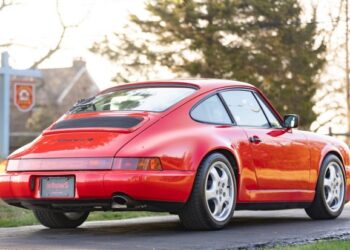 1990 Porsche 911 Carrera 4 Coupe 5-Speed
