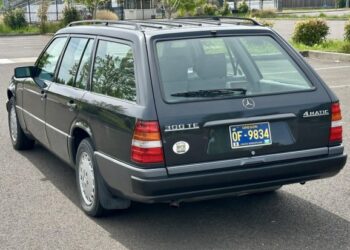 1991 Mercedes-Benz 300TE 4MATIC at No Reserve