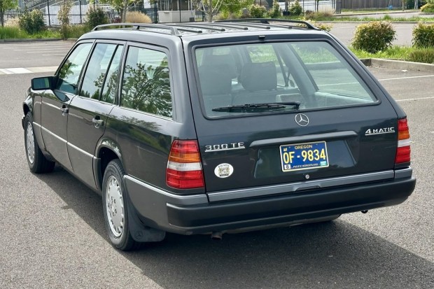 1991 Mercedes-Benz 300TE 4MATIC at No Reserve