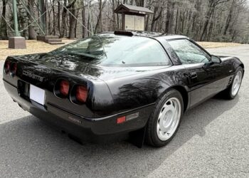 23k-Mile 1992 Chevrolet Corvette ZR-1 at No Reserve