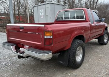 1993 Toyota Pickup XtraCab SR5 V6 4×4 5-Speed at No Reserve