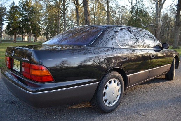 1995 Lexus LS400