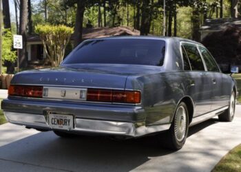 1997 Toyota Century at No Reserve