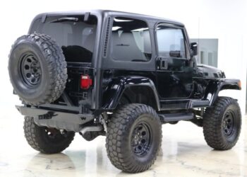 1998 Jeep Wrangler Sahara 4.0 at No Reserve