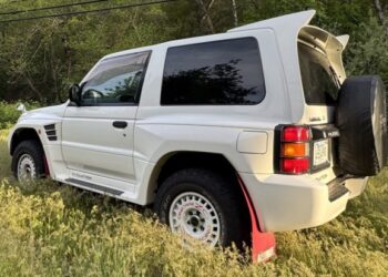 1998 Mitsubishi Pajero Evolution at No Reserve