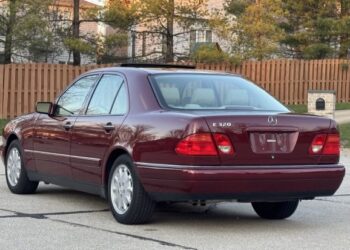 36k-Mile 1999 Mercedes-Benz E320 Sedan at No Reserve