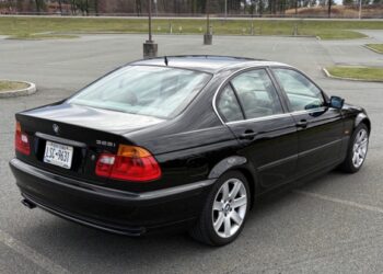 42k-Mile 2000 BMW 328i Sedan Sport 5-Speed at No Reserve