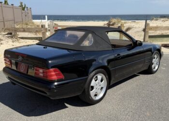32k-Mile 2000 Mercedes-Benz SL500