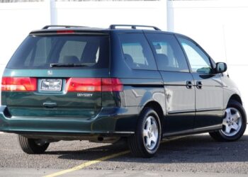 2001 Honda Odyssey EX at No Reserve
