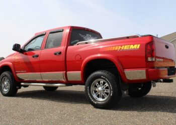 42k-Mile 2003 Dodge Ram 2500 SLT Sport Quad Cab Hemi 4×4