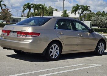 2004 Honda Accord EX Sedan V6 at No Reserve