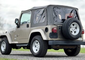 2004 Jeep Wrangler Sahara 4.0 at No Reserve